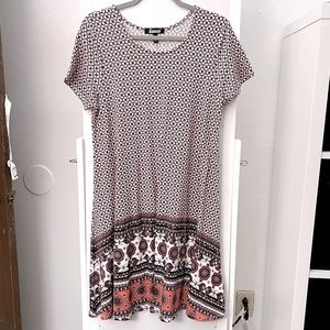 Sauci short sleeved dress